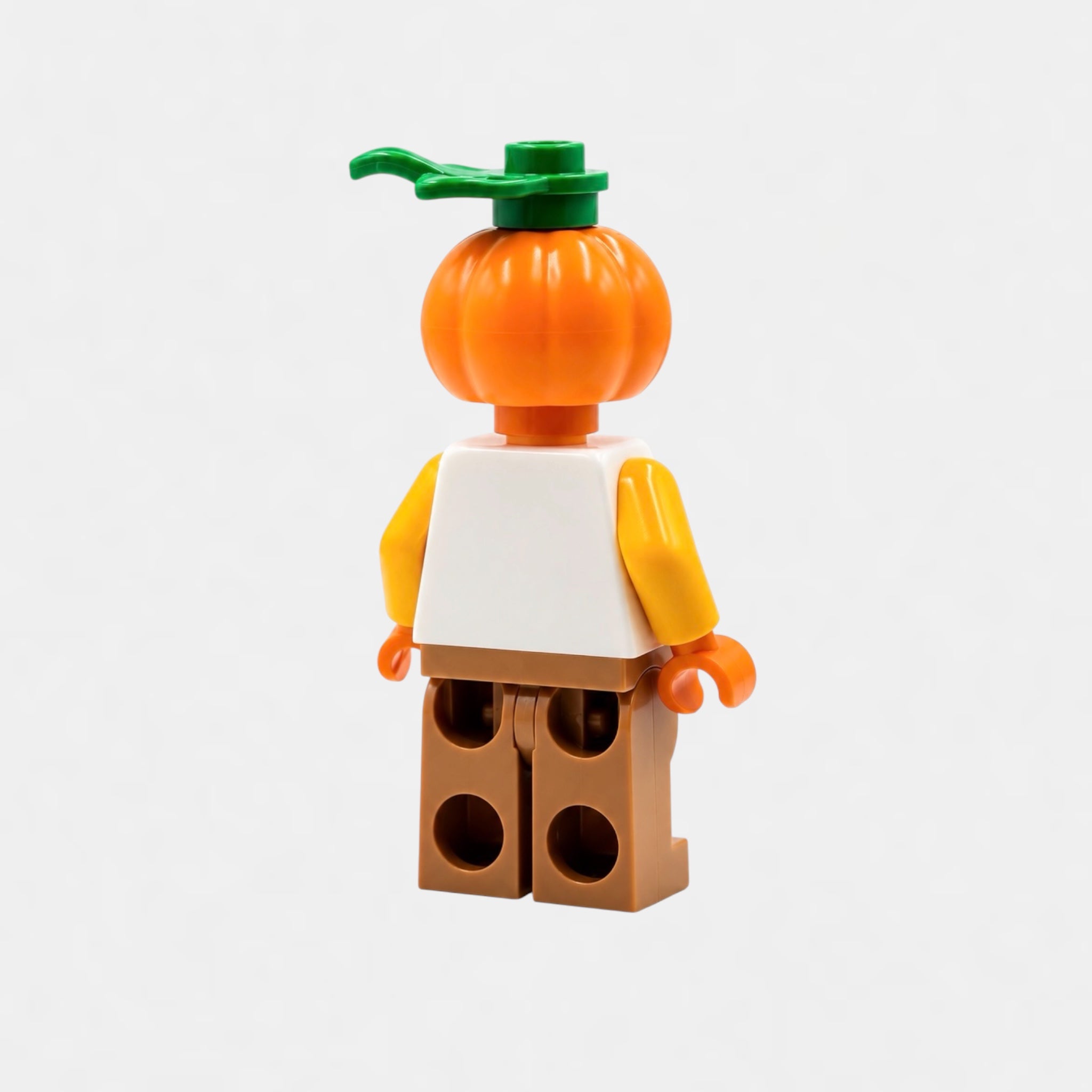 Stoned Pumpkin building block figure with random pipe