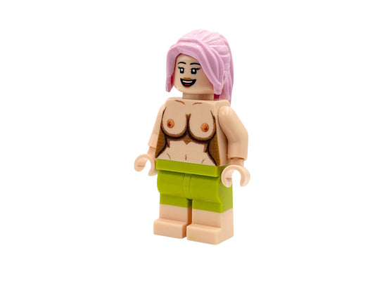 Nude building block figure with breasts - light nougat
